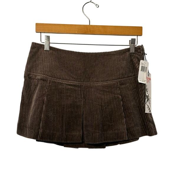 KensieGirl Pleated Corduroy Mini Micro Skirt Light Brown Y2K Juniors Size 3 NWT - Picture 1 of 8